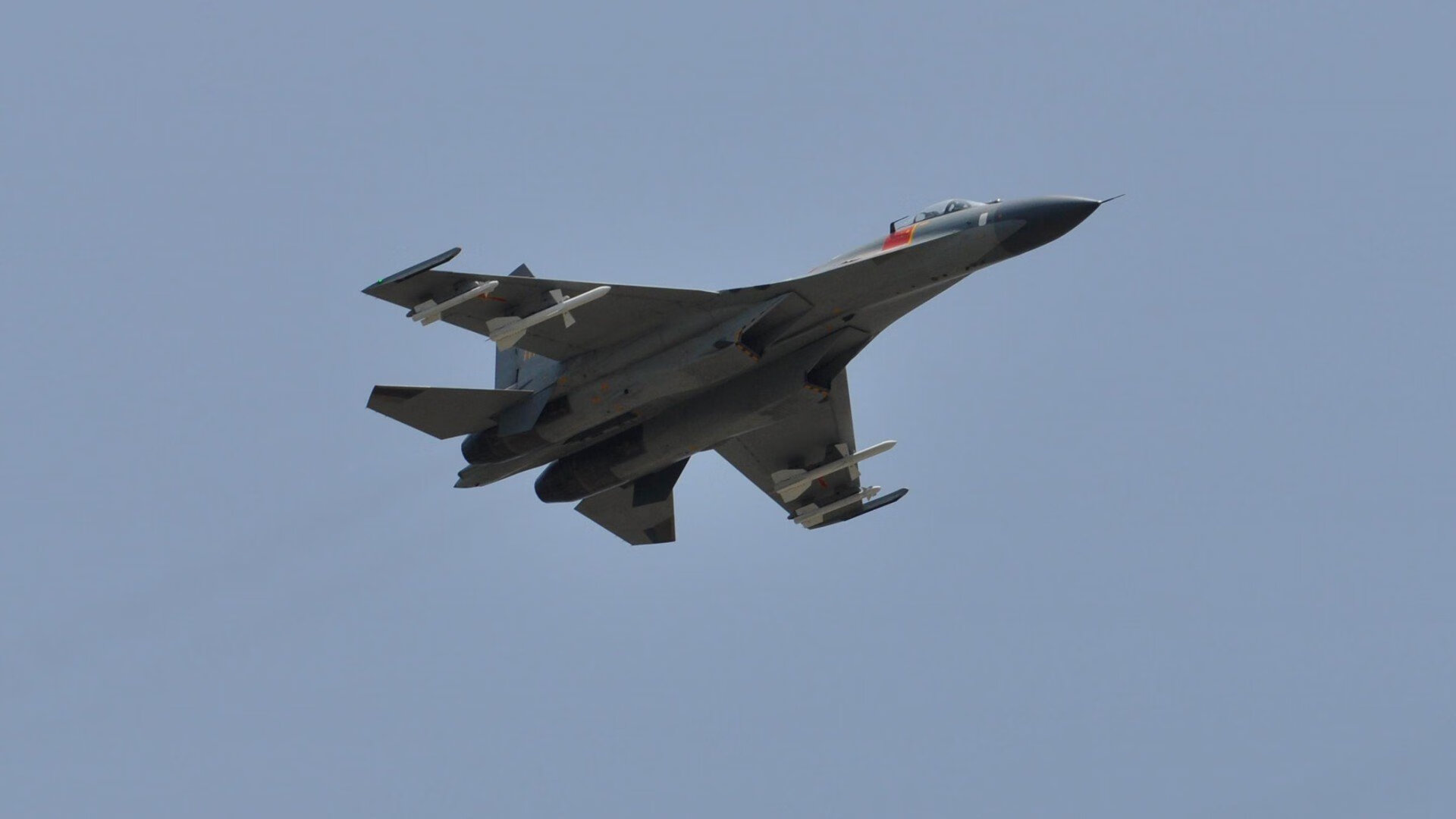 斯滕伯根赛后感谢团队支持，斯滕伯格